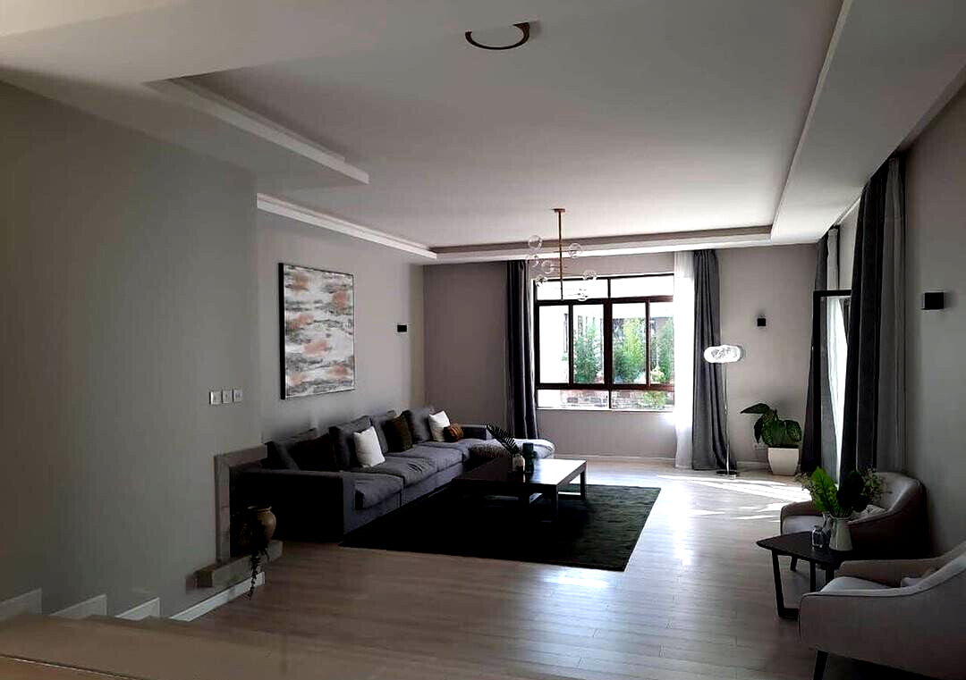 5-Ensuite Townhouse in Gated Community with Pool & Gym – Karen