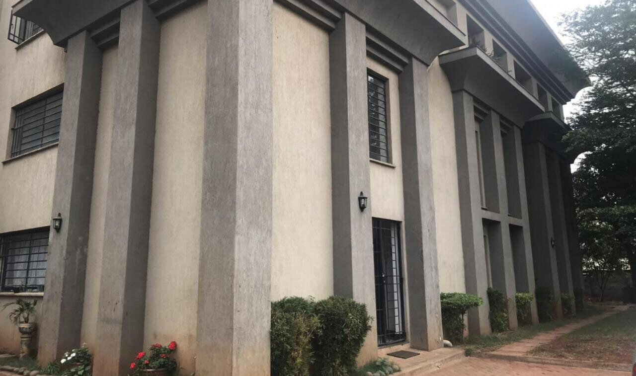 5-Bed Townhouse with DSQ & Lift - Next to Gymkhana, Parklands