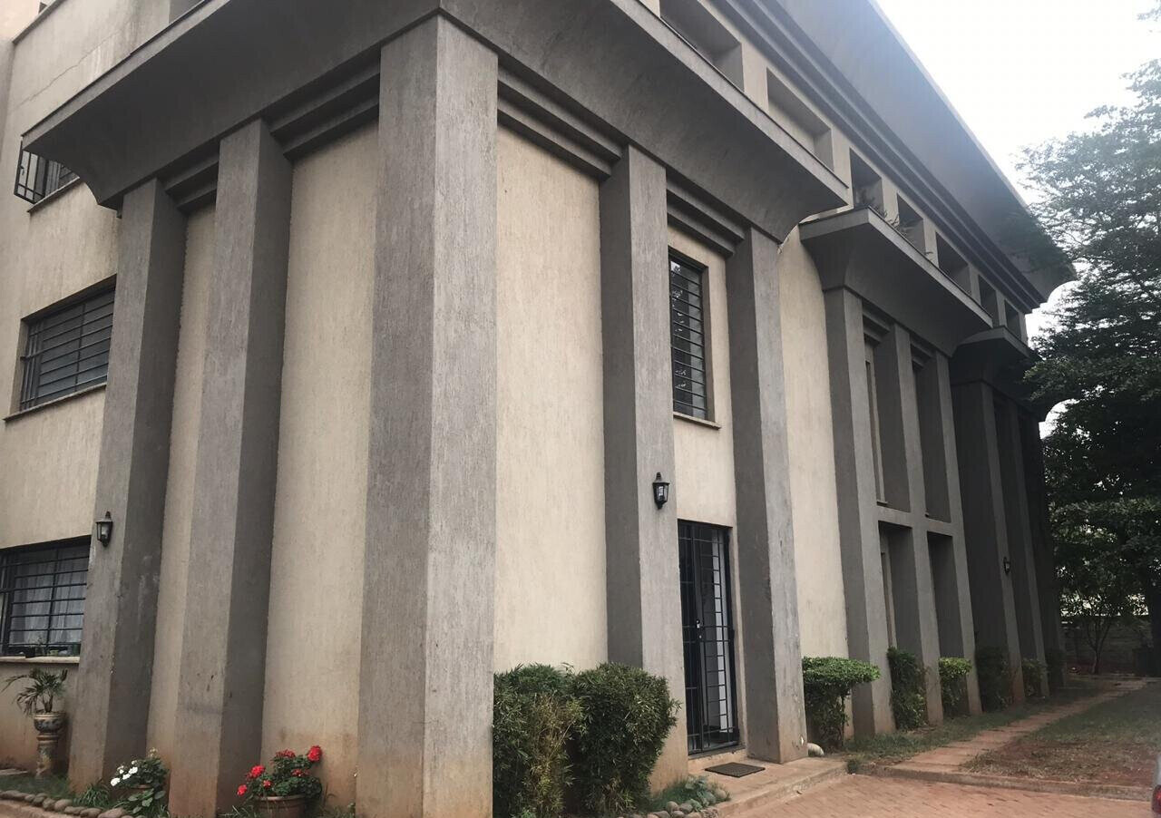 5-Bed Townhouse with DSQ & Lift - Next to Gymkhana, Parklands