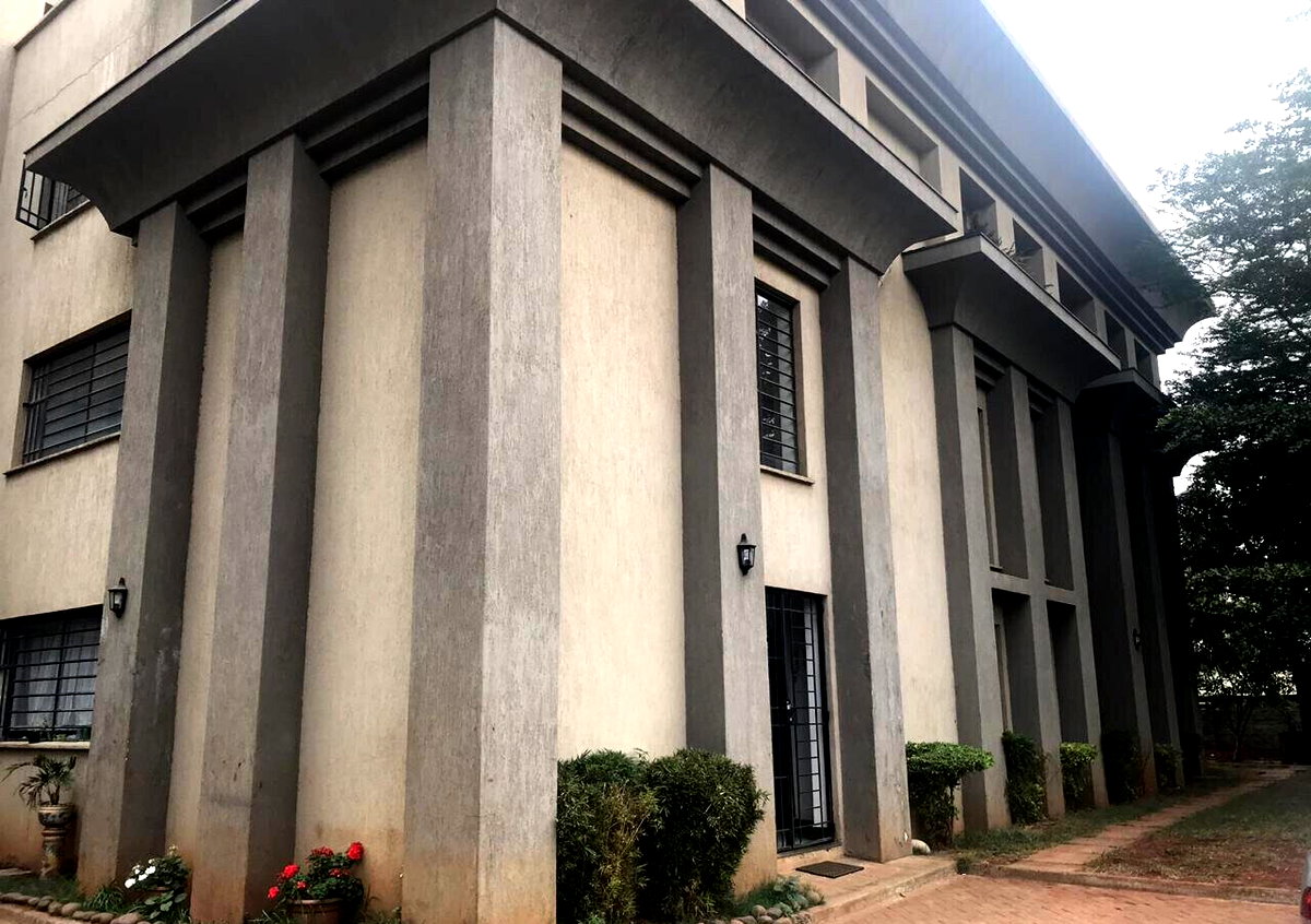 5-Bed Townhouse with DSQ & Lift - Next to Gymkhana, Parklands