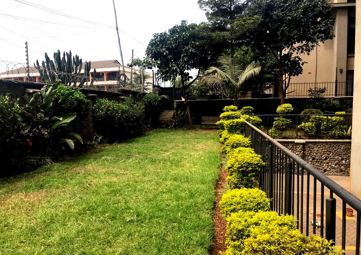5-Bed Townhouse with DSQ & Lift - Next to Gymkhana, Parklands