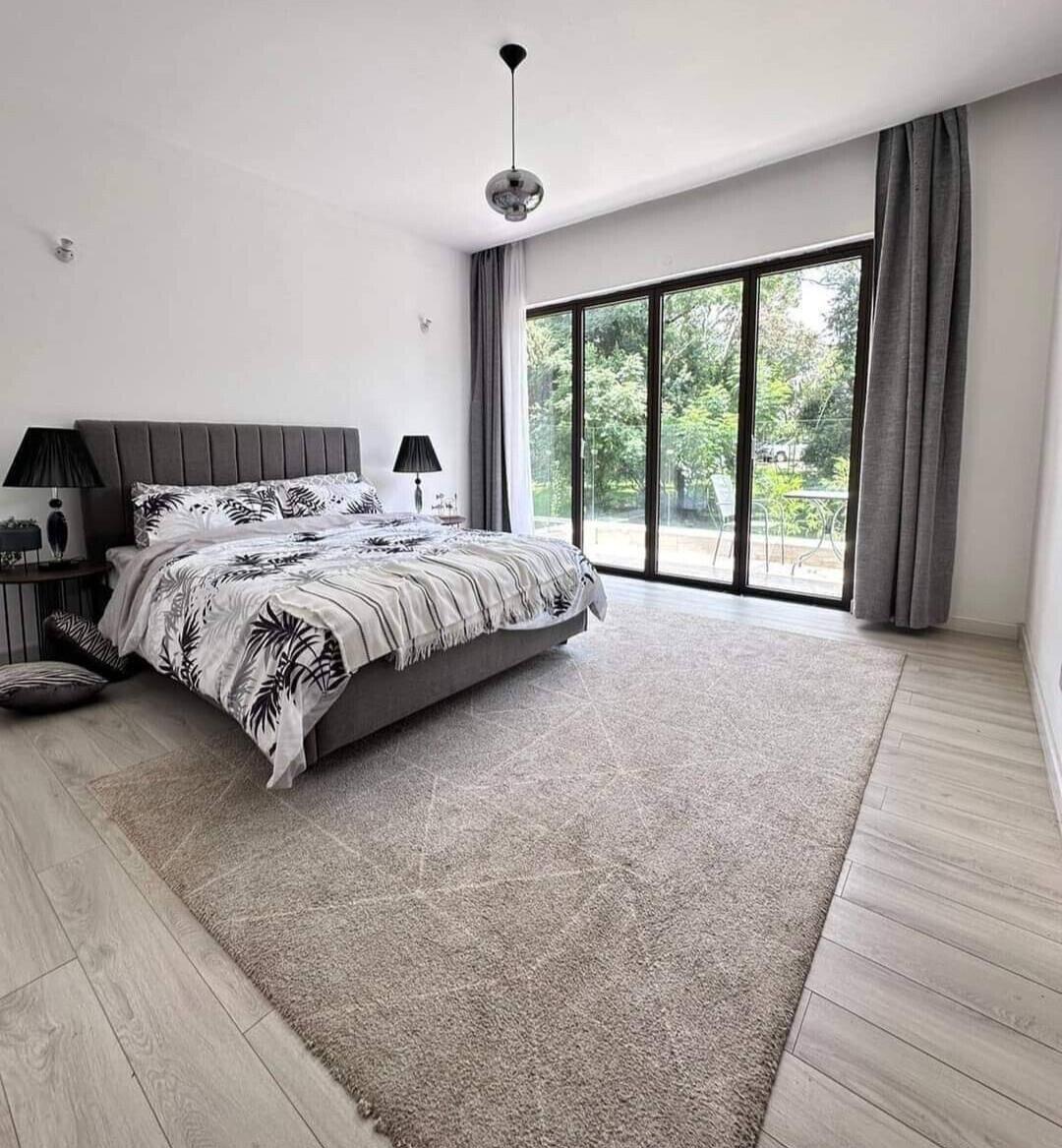 5-Ensuite Townhouse with Clubhouse & Ololua Views – Karen