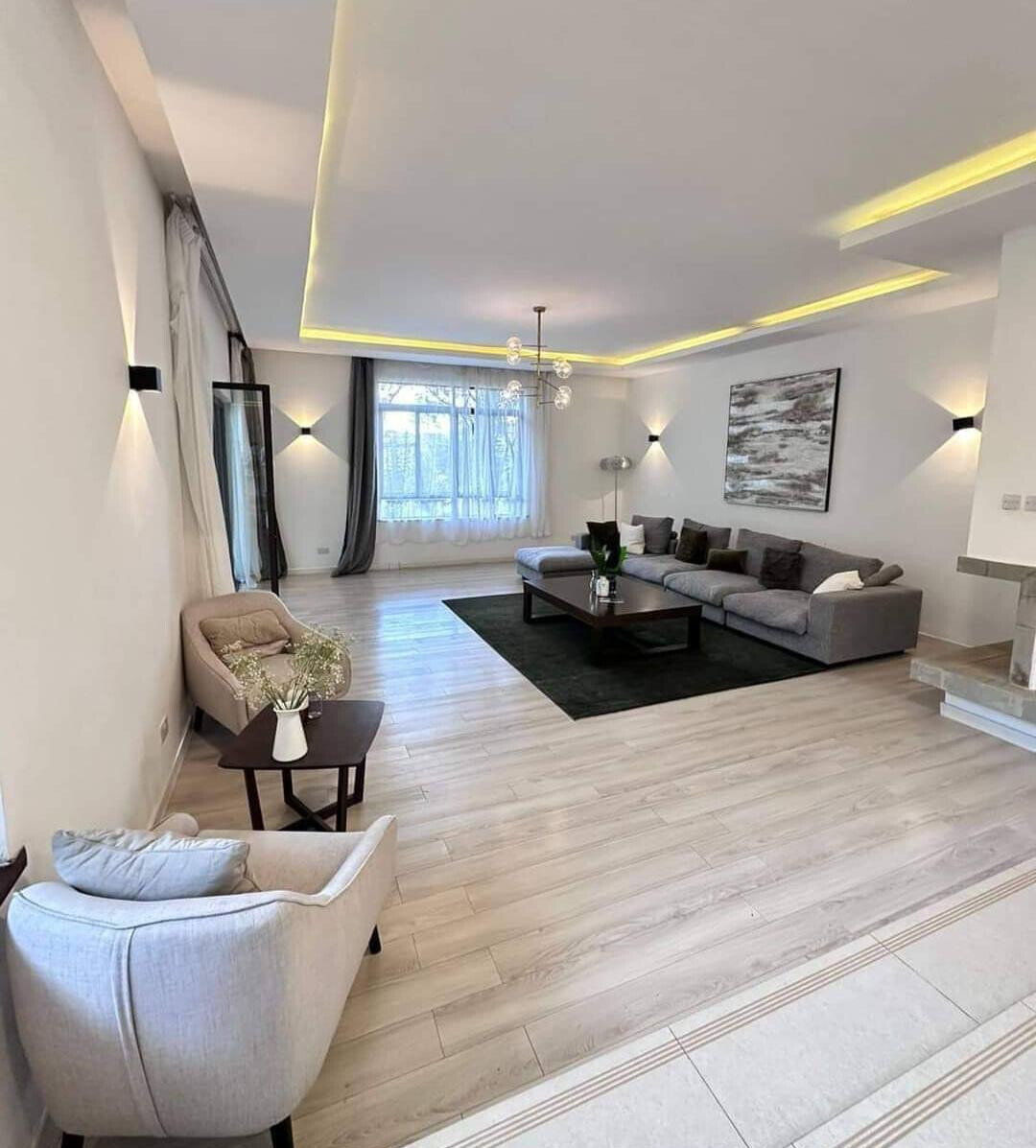 5-Ensuite Townhouse with Clubhouse & Ololua Views – Karen