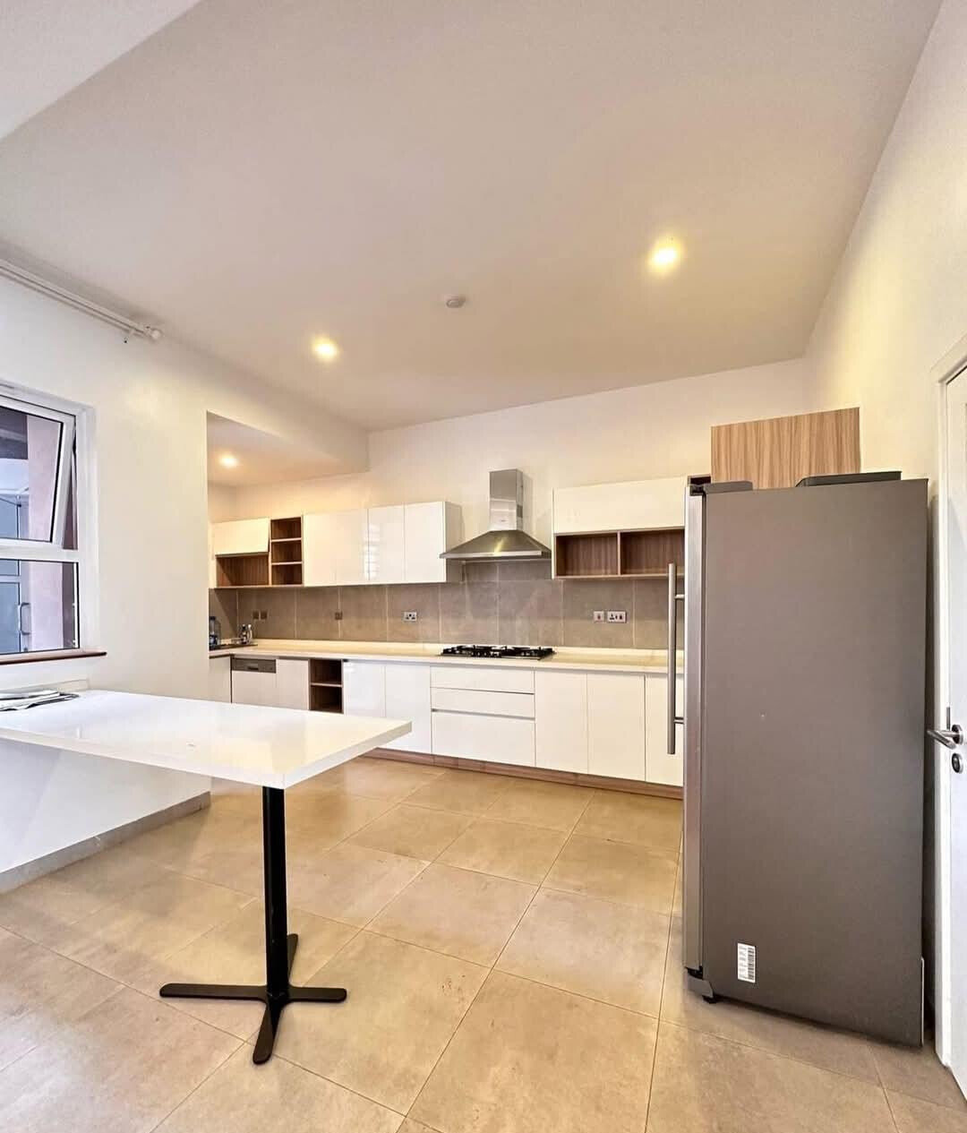4-Ensuite Townhouse with Fireplace & Study - Lavington