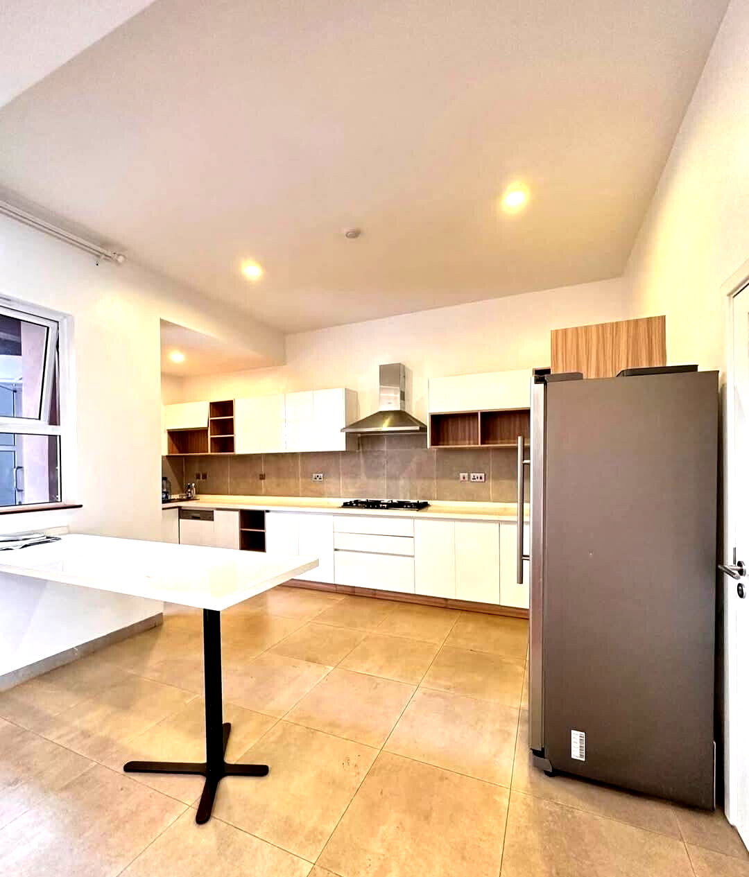 4-Ensuite Townhouse with Fireplace & Study - Lavington