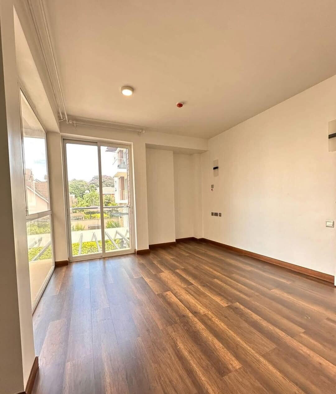 4-Ensuite Townhouse with Fireplace & Study - Lavington