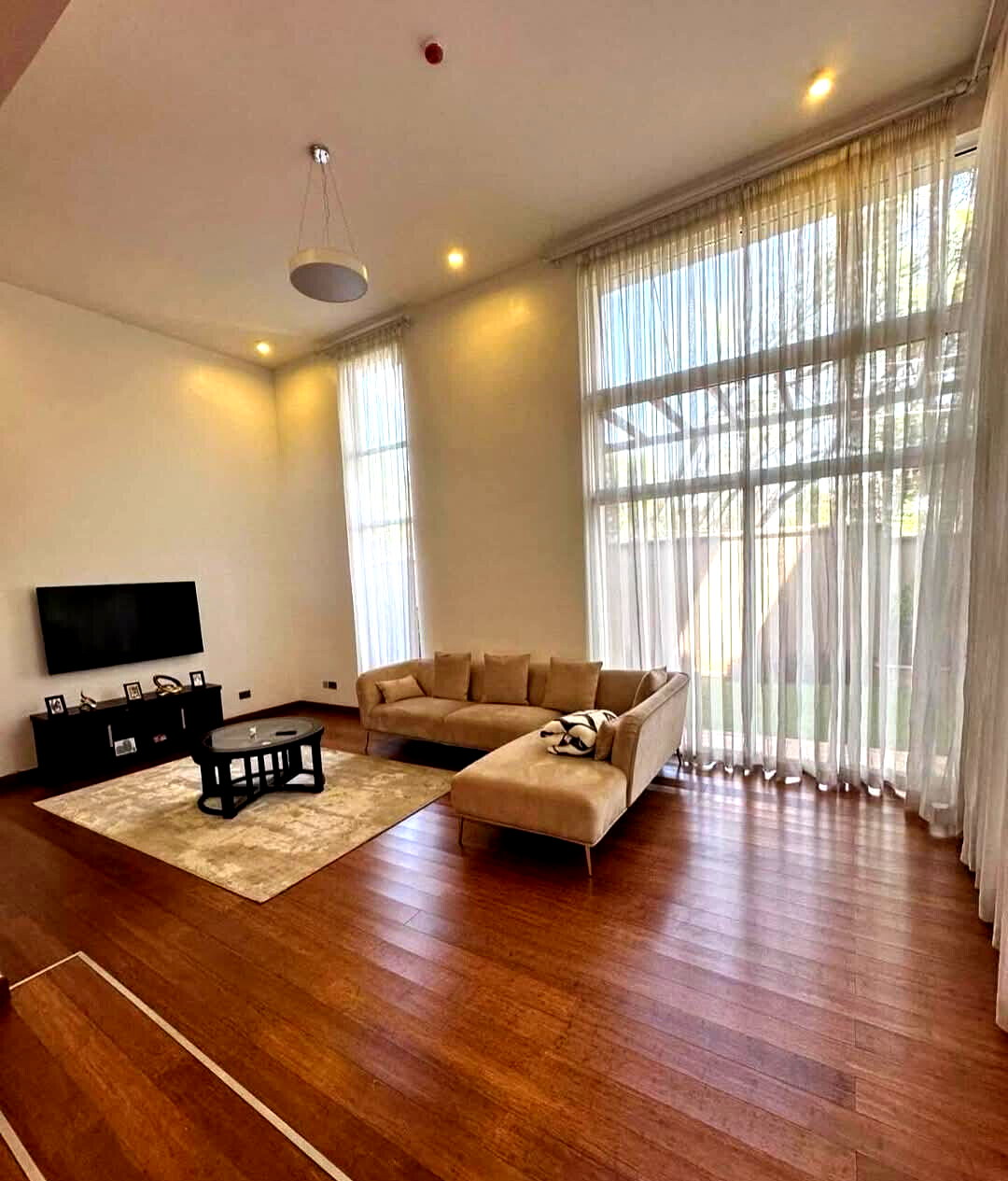 4-Ensuite Townhouse with Fireplace & Study - Lavington