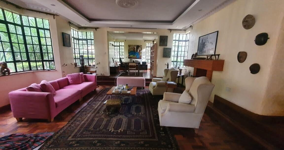 5-Bedroom All-Ensuite Townhouse with DSQ & Gazebo - Old Runda