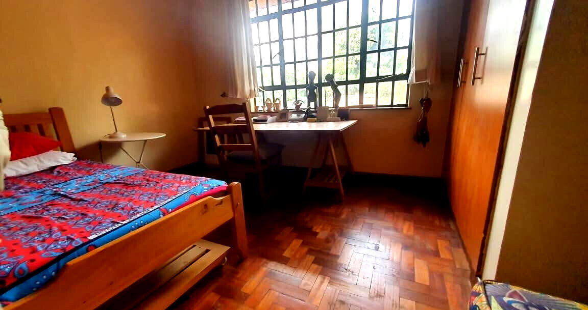 5-Bedroom All-Ensuite Townhouse with DSQ & Gazebo - Old Runda