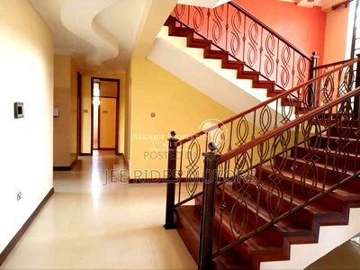Furnished 5bdrm Maisonette in Runda, Nairobi Central for sale - Image 6