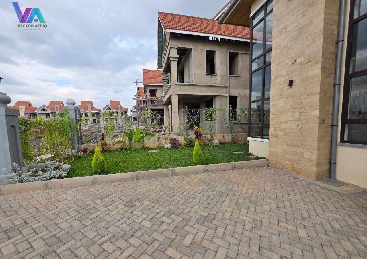 4BR Townhouse with Garden for KSh 19.9M