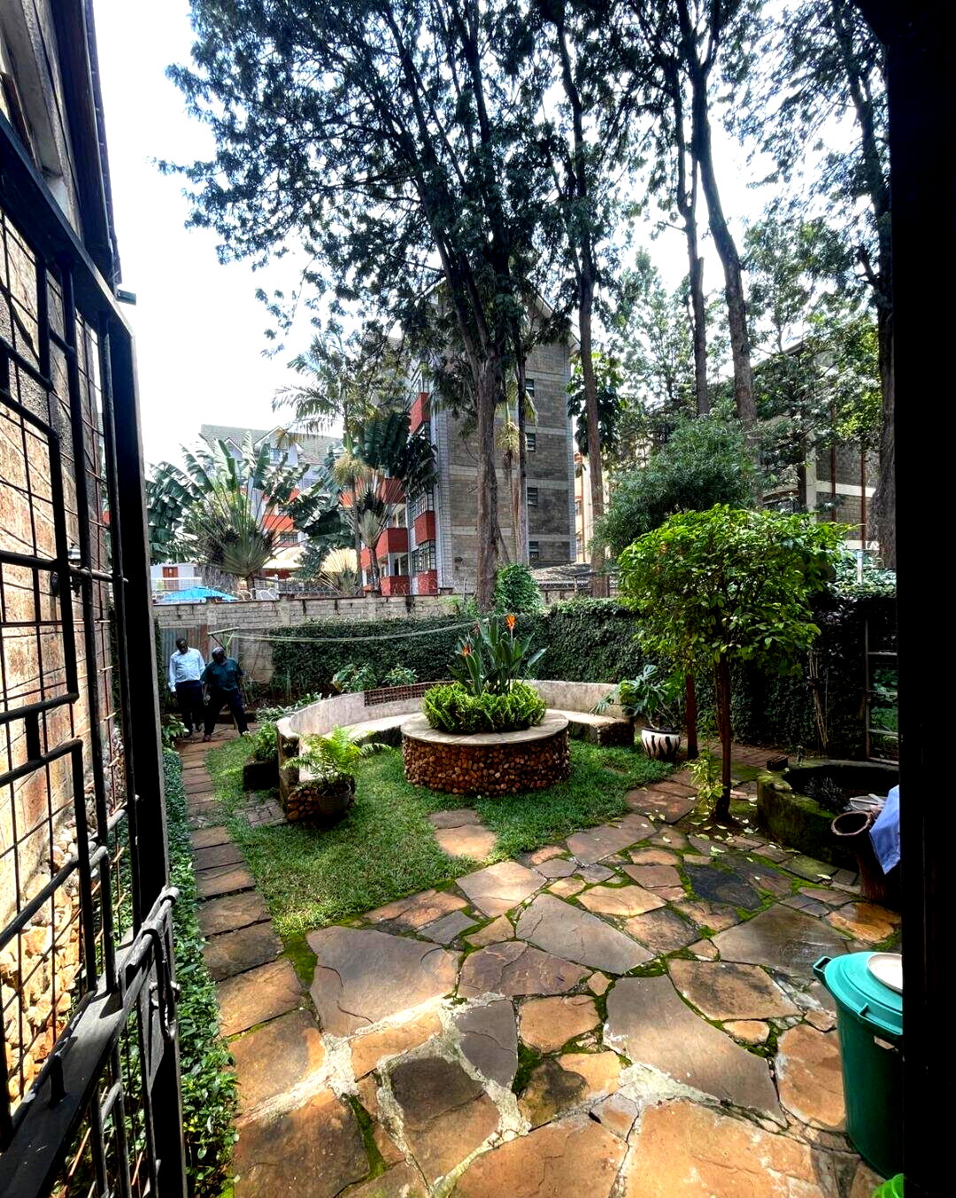 4BR Townhouse with DSQ & Two TV Rooms - Kilimani