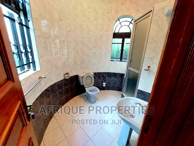 5bdrm Mansion in Runda for sale - Image 12