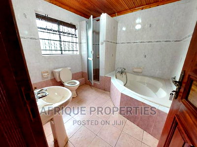5bdrm Mansion in Runda for sale - Image 11