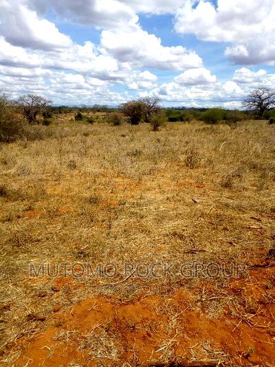 3acres Touching Athi River. - Image 2