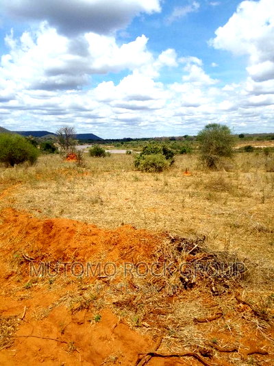 3acres Touching Athi River. - Image 3