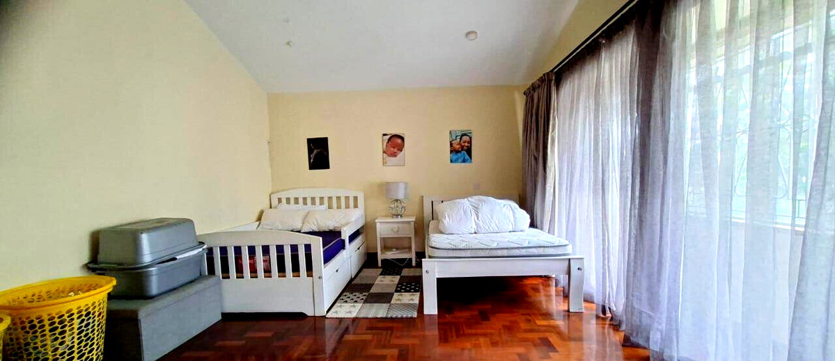4BR Townhouse with Private Garden & DSQ - Westlands
