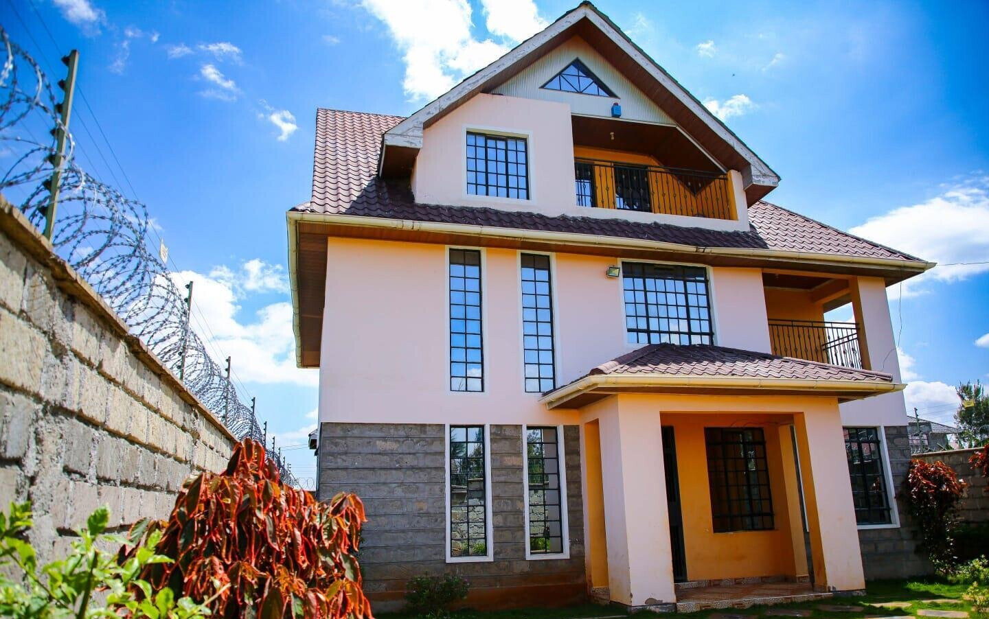 6 En-Suite Townhouse on 100x100 Plot - Syokimau