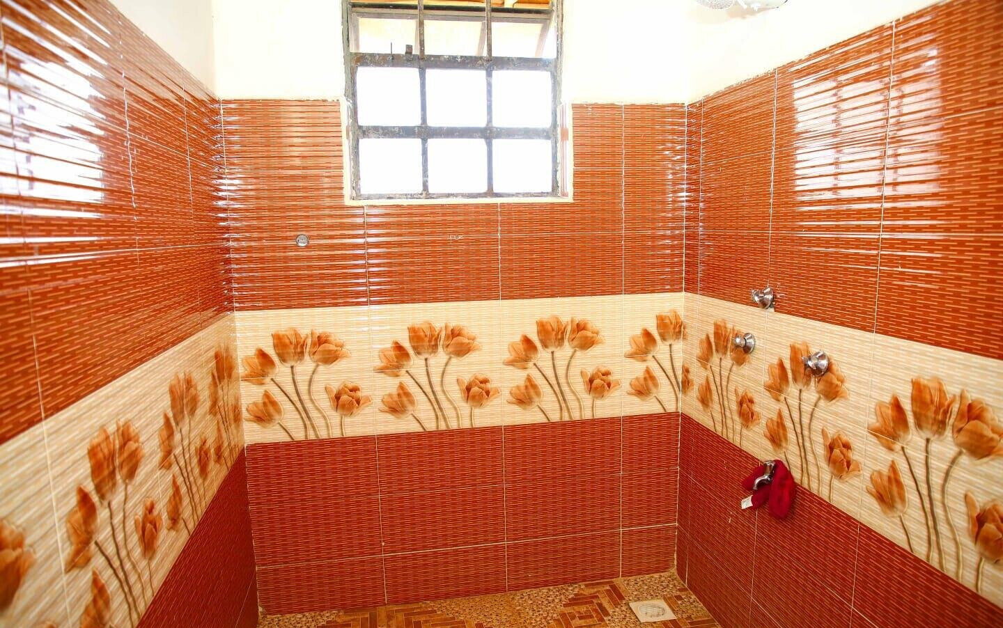 6 En-Suite Townhouse on 100x100 Plot - Syokimau