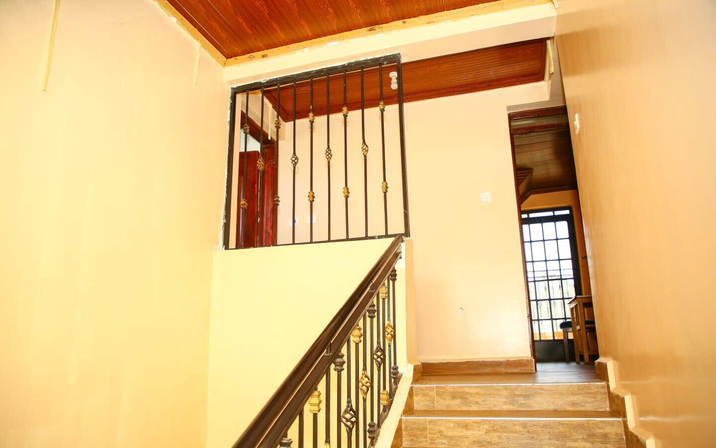 6 En-Suite Townhouse on 100x100 Plot - Syokimau
