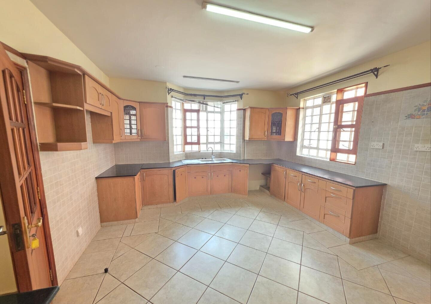 5BR Garden Home at KSh 450K