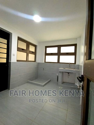 2bdrm Apartment in Lavington for sale - Image 5
