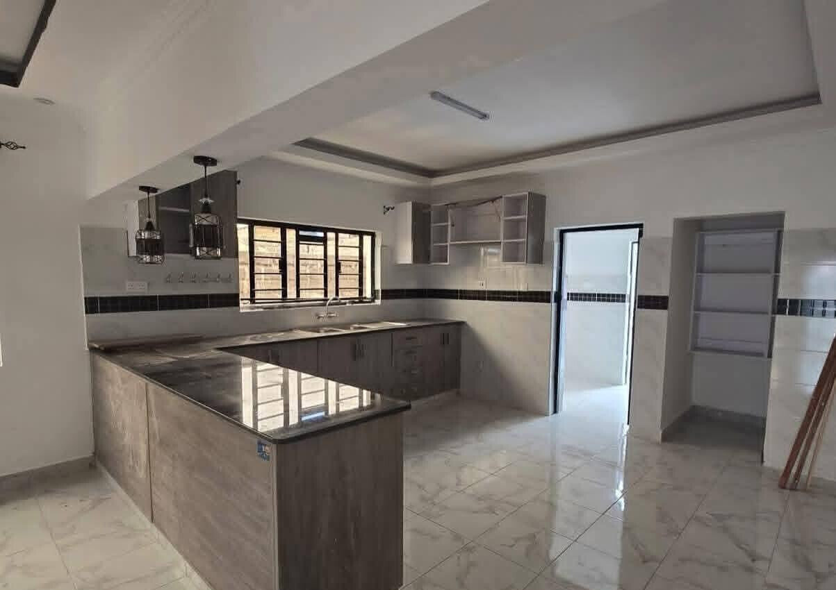3BR Bungalow with Private Garden 500M from Tarmac - Acacia, Kitengela