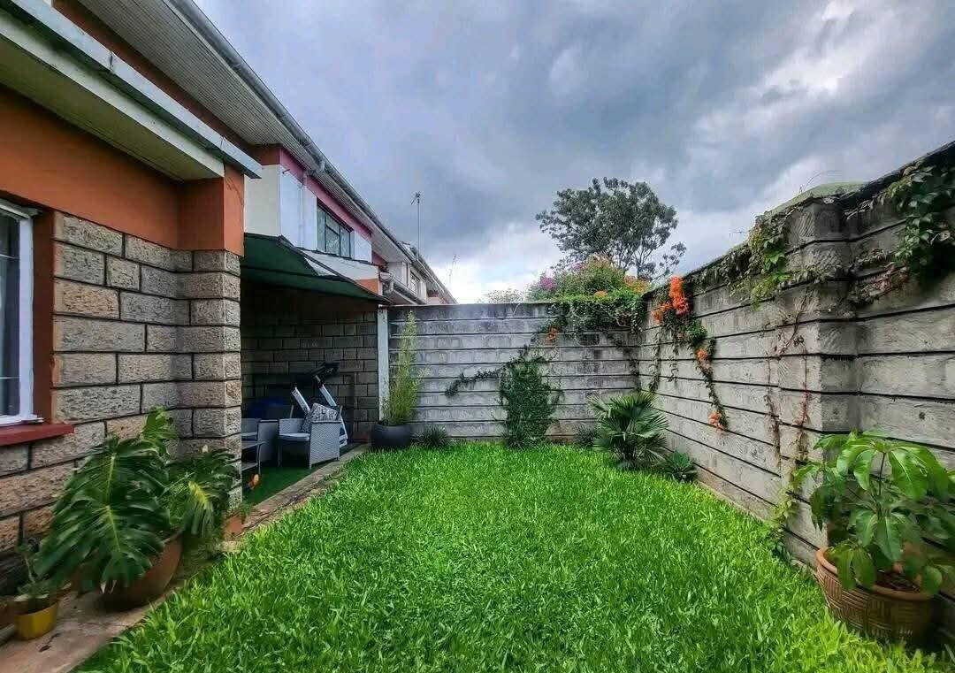 4BR Standalone Townhouse with Study & Grass Lawns – Langata