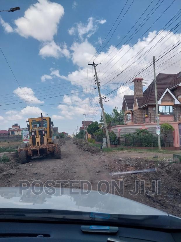 Prime Plots Along Kamakis Corner.