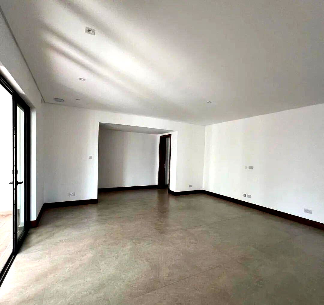 5 En-Suite Townhouse with Lift & Family Room - Kitisuru