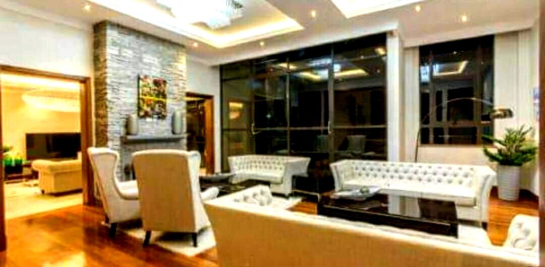 Fully Furnished 5-Ensuite Villa with Private Pool – Karen