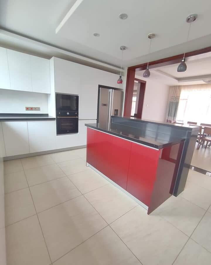 5-Ensuite Townhouse with All Bedrooms En Suite - Lavington