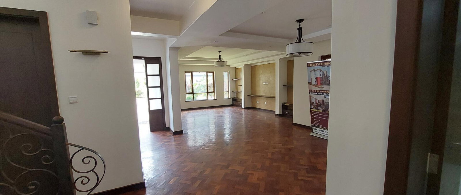 5-Ensuite Townhouse with Attic & DSQ - Lavington