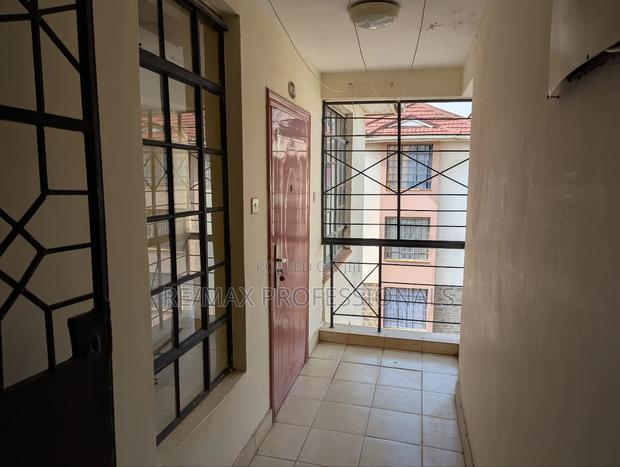 2bdrm Apartment in Five Star Garden, Gateway Mall Area for sale