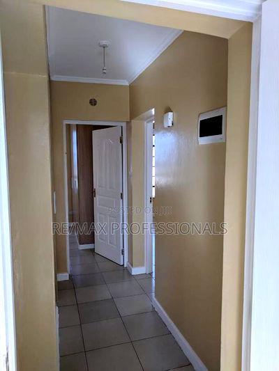 2bdrm Apartment in Five Star Garden, Gateway Mall Area for sale - Image 7
