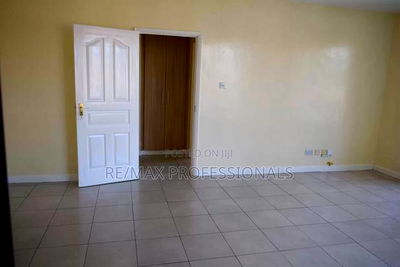 2bdrm Apartment in Five Star Garden, Gateway Mall Area for sale - Image 9