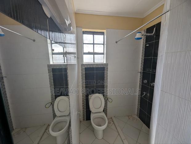 2bdrm Apartment in Five Star Garden, Gateway Mall Area for sale