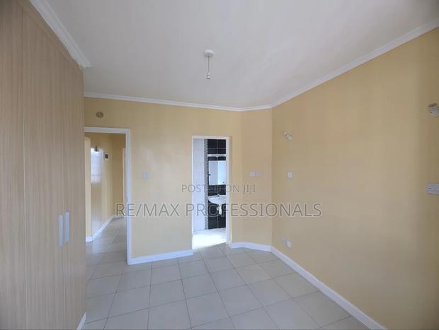 2bdrm Apartment in Five Star Garden, Gateway Mall Area for sale