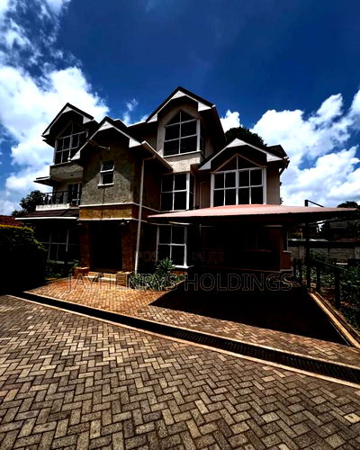 5bdrm House in Lavington for sale - Image 3