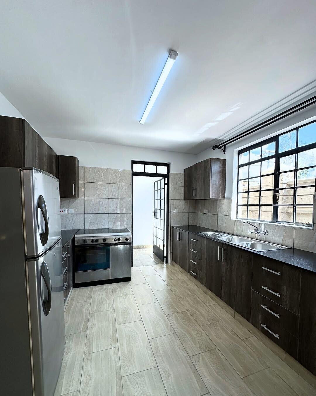 4BR Townhouse with DSQ & Solar Water Heating - Syokimau