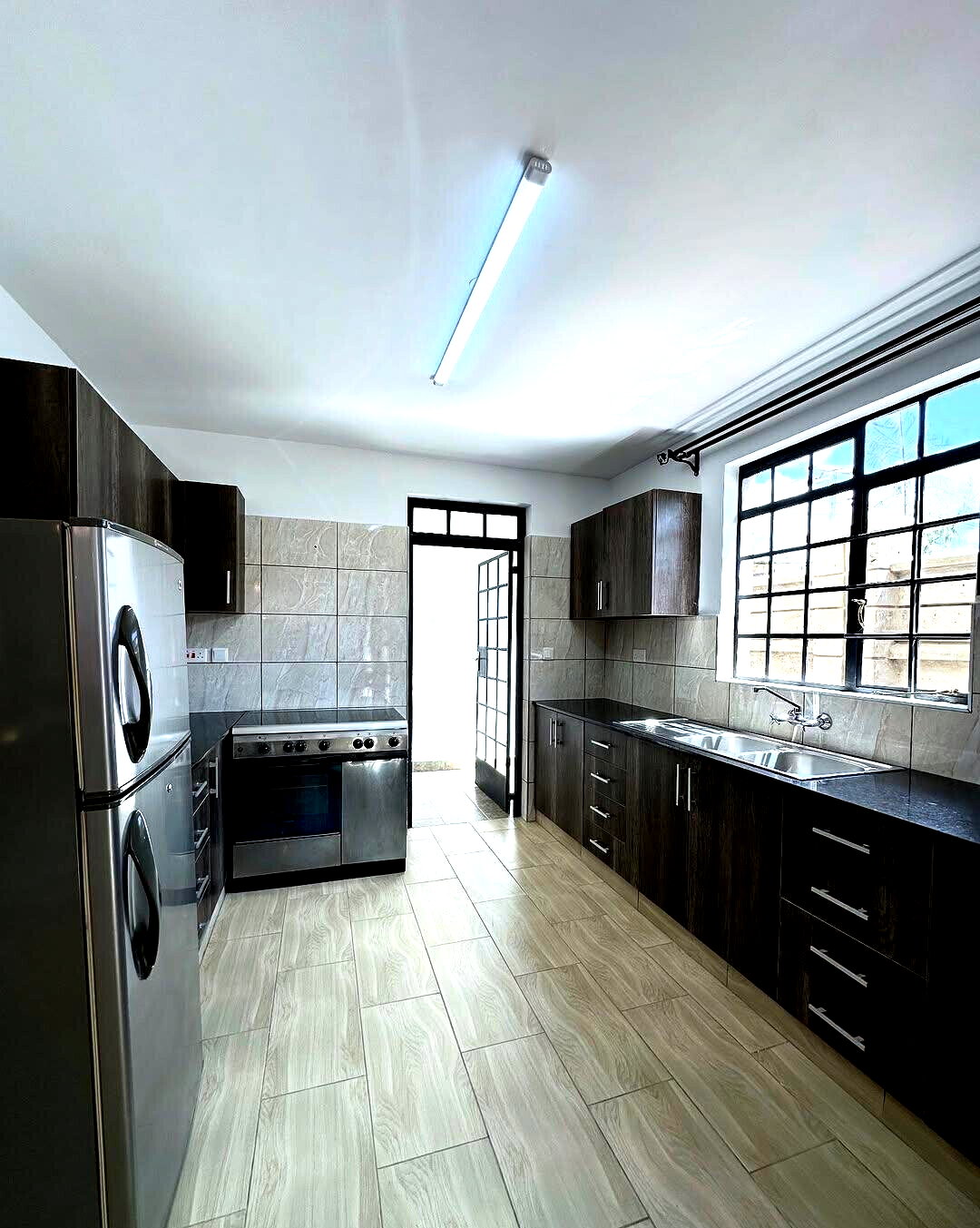 4BR Townhouse with DSQ & Solar Water Heating - Syokimau