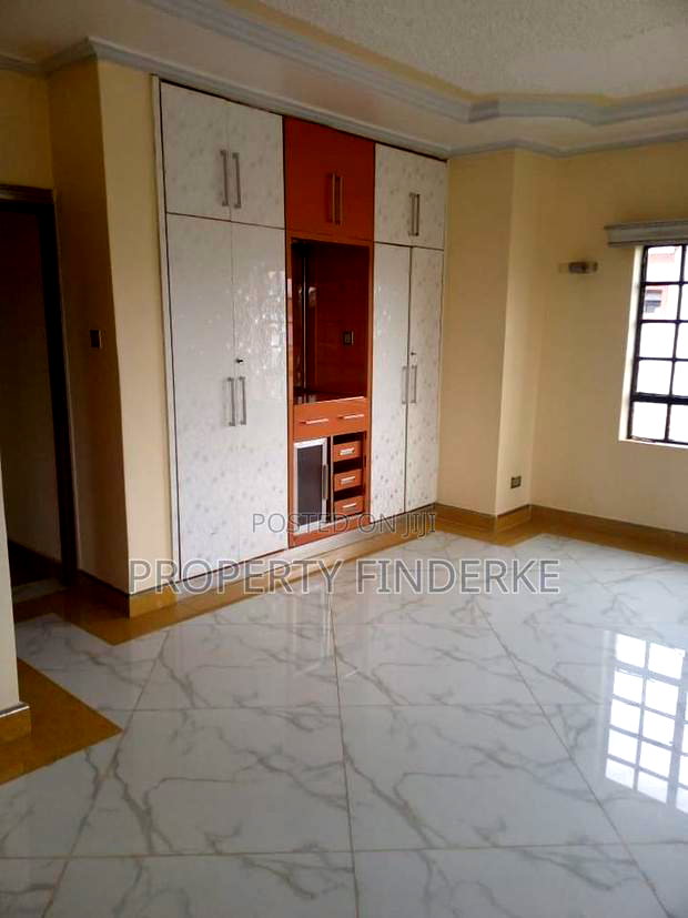 4bdrm Mansion in Kitengela for rent