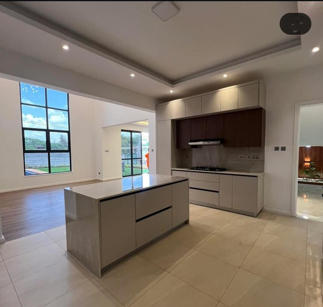 5BR Luxury Villa with Private Pool & Solar Backup - Lavington