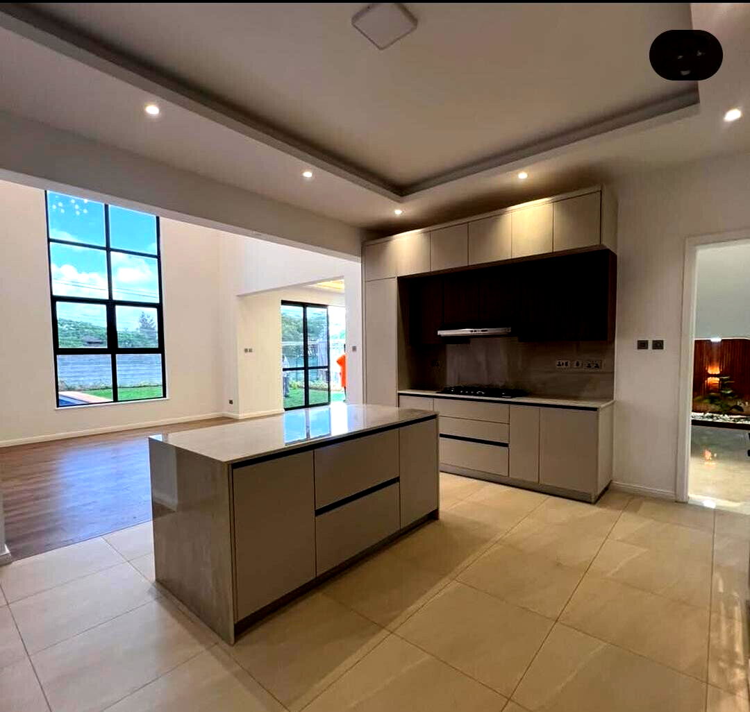 5BR Luxury Villa with Private Pool & Solar Backup - Lavington