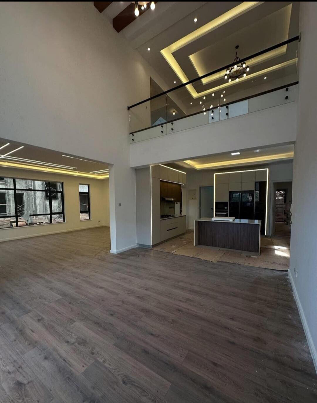 5BR Luxury Villa with Private Pool & Solar Backup - Lavington