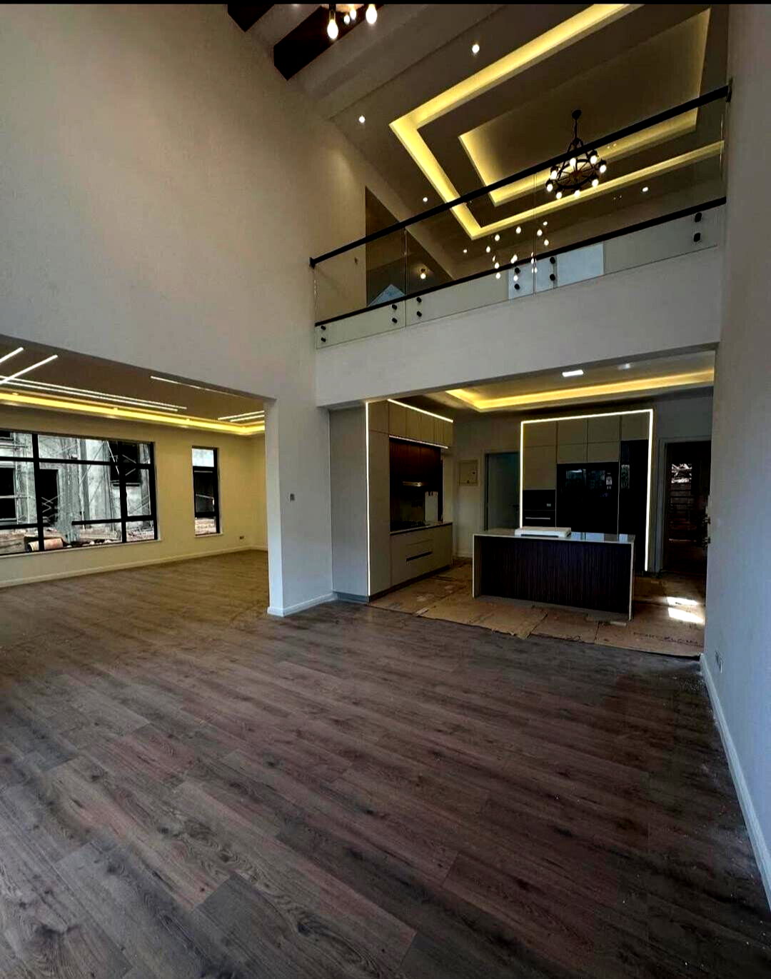 5BR Luxury Villa with Private Pool & Solar Backup - Lavington