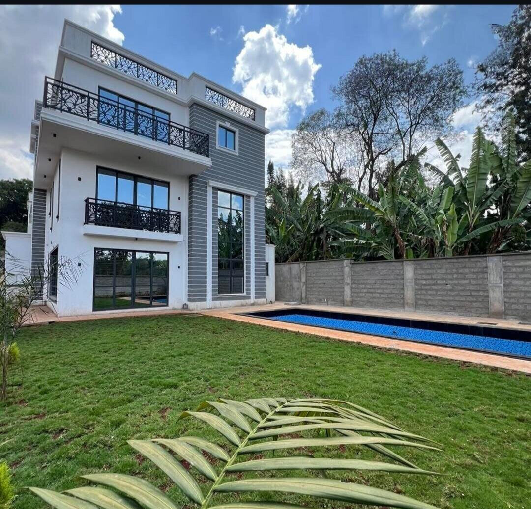 5BR Luxury Villa with Private Pool & Solar Backup - Lavington