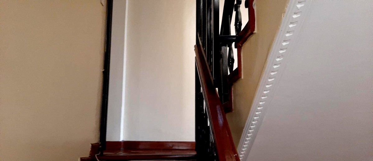 Charming 5-Bed Townhouse with Walk-in Closets & Private Garden - Lavington