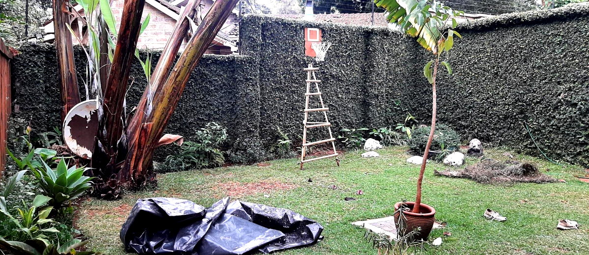 Charming 5-Bed Townhouse with Walk-in Closets & Private Garden - Lavington