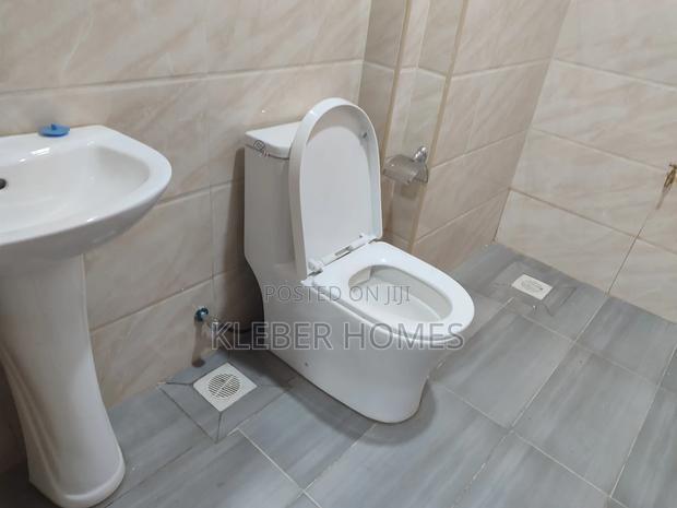 4bdrm Villa in Kiambu Road, Runda for rent